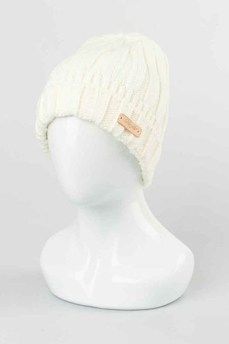 Шапка из смесовой шерсти с отворотом NORYALLI 2210₽