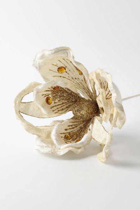 Новогоднее украшение Цветок Магнолии Triumph Nord