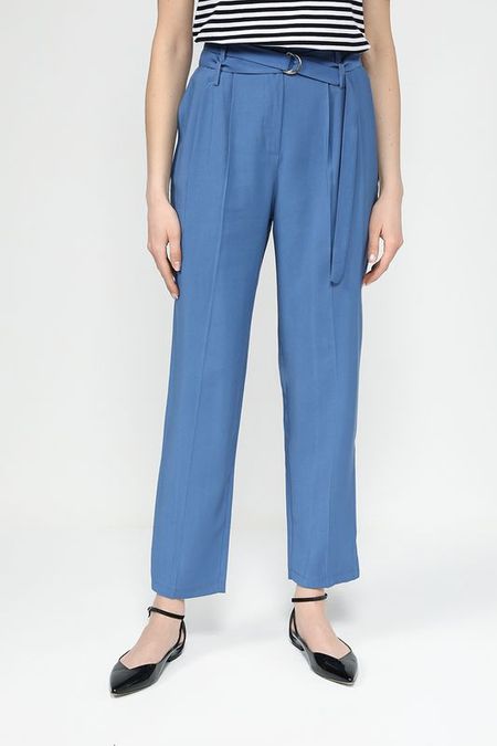 Брюки прямого кроя с поясом Rinascimento 3142₽