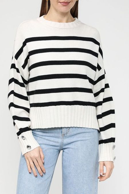 Джемпер в полоску Guess 3232₽