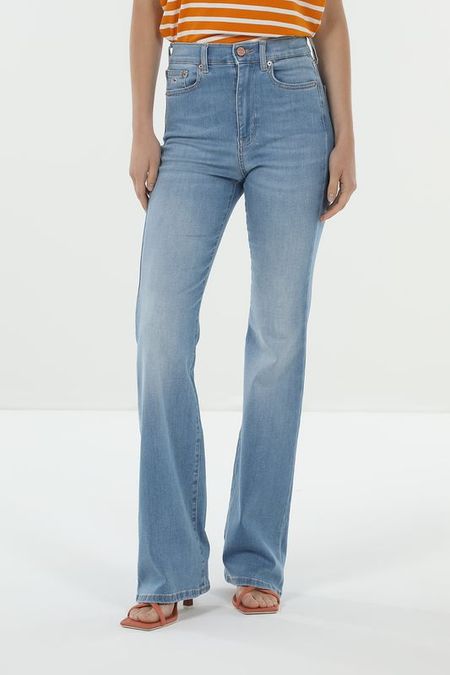 Джинсы с эффектом потертости Tommy Jeans 9442₽