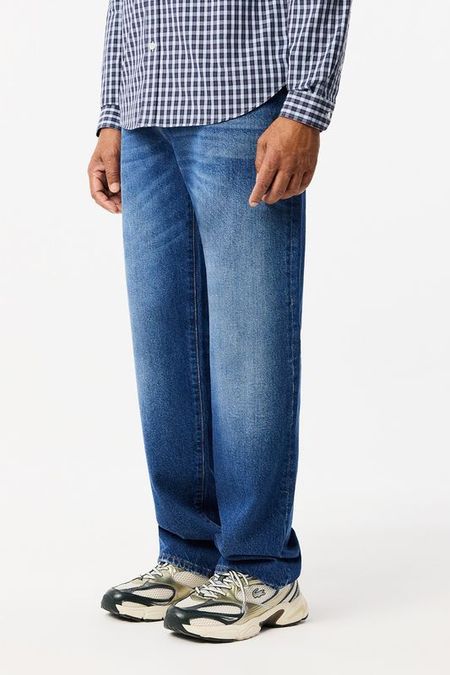 Джинсы с эффектом потертости Lacoste 14686₽