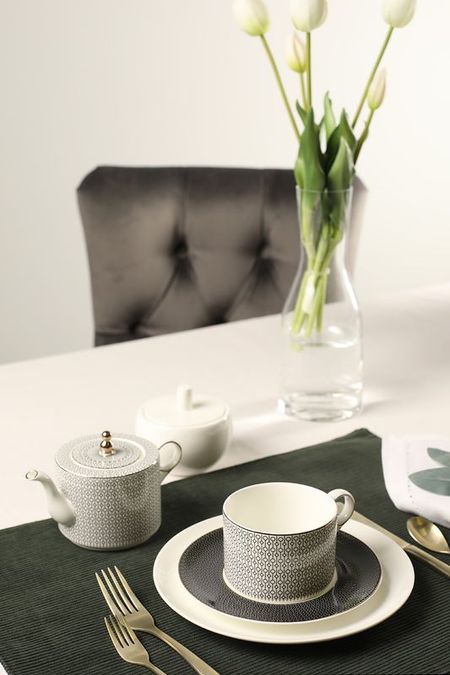 Чайный набор фарфоровый из чайника чашки и блюдца Vola Dcor de Table 6255₽