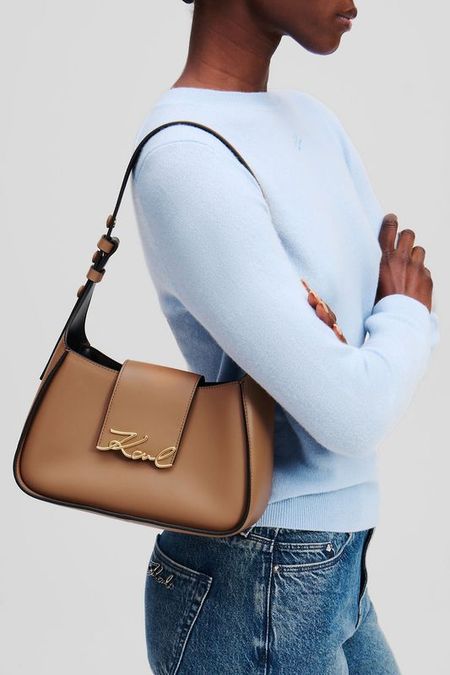 Сумка хобо кожаная Signature Karl Lagerfeld 18157₽