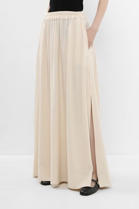 Юбка на эластичном поясе расклешенная с разрезами BELUCCI 6607₽