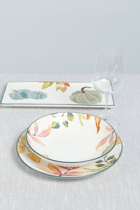 Тарелка суповая керамическая Leaves COINCASA 900₽