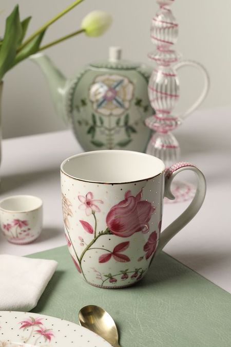 Кружка фарфоровая с принтом Jolie Pip Studio 1200₽