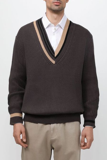 Пуловер с глубоким вырезом MARCO DI RADI 1792₽