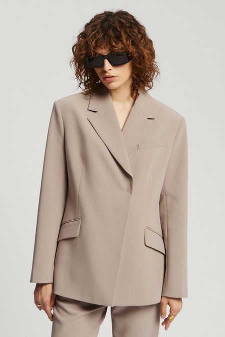 Пиджак двубортный свободного кроя Nume 6292₽