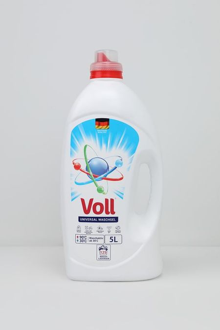 Универсальный гель для стирки белых и цветных тканей Voll 1990₽