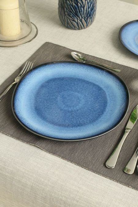 Обеденная тарелка из фаянса Karma 28 см COINCASA 1990₽