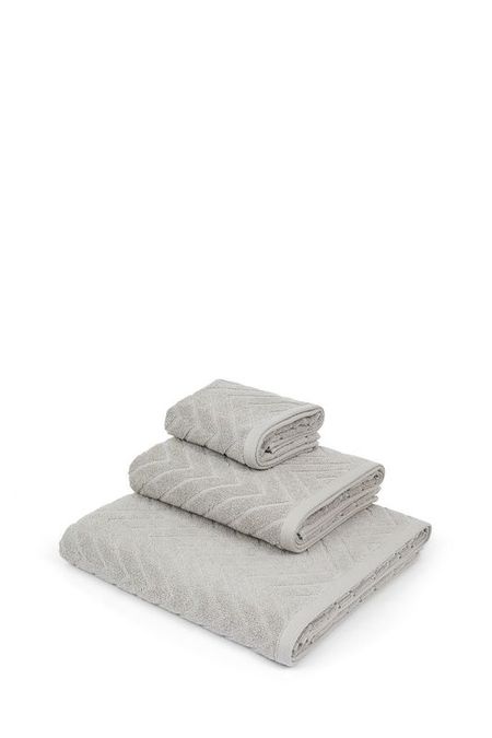 Хлопковое махровое полотенце с жаккардовым узором Zig Zag Grey COINCASA 1042₽