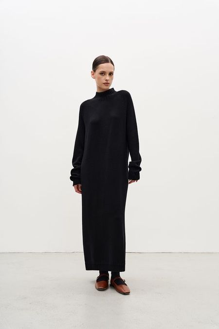 Платье макси из мериноса с кашемиром Camellia WOOLLYWOO 23990₽