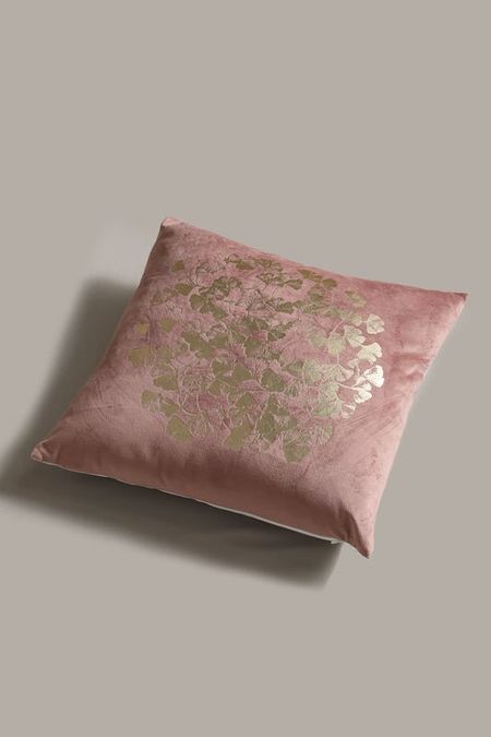 Декоративная подушка из бархата с принтом COSY HOME 2992₽