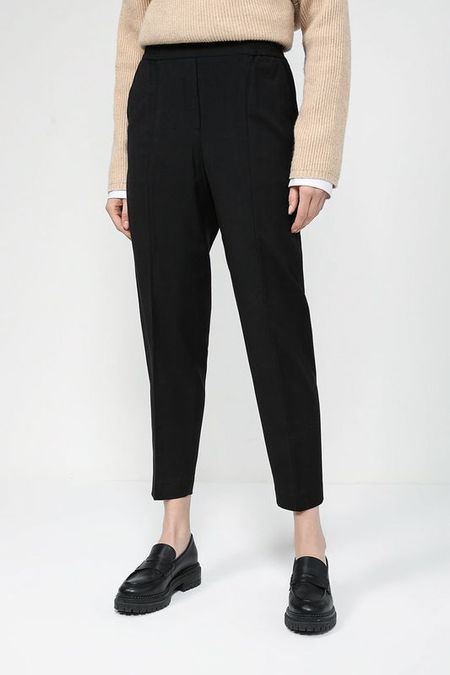 Брюки с защипами зауженного кроя Esprit Collection