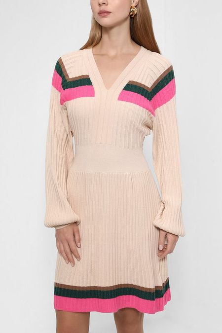 Короткое платье с V-образным вырезом Silvian Heach 5992₽