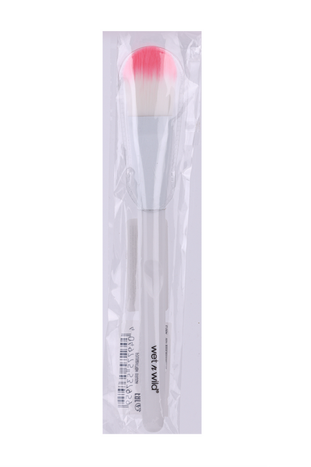 Кисть Wet n Wild Brush E795a Foundation brush д/нанесения макияжа белый
