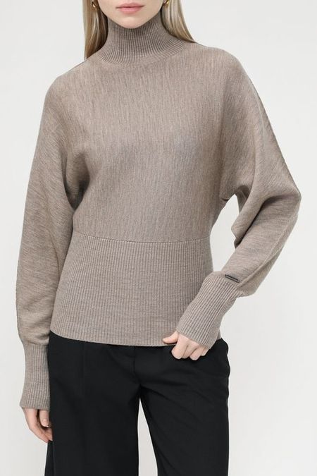 Свитер из смесовой шерсти Calvin Klein 8160₽