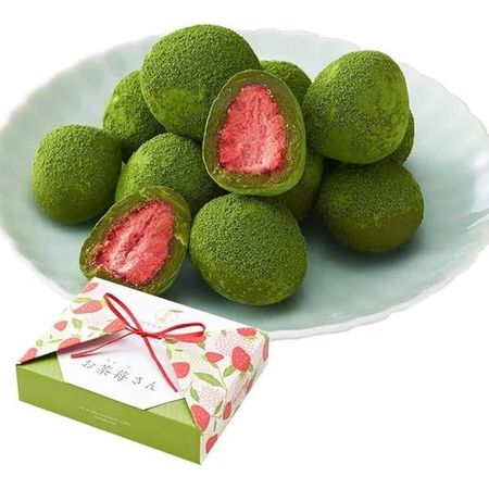 Трюфели из клубничного шоколада с матча: Оча Ичиго-сан Конфеты Маття *4 коробки