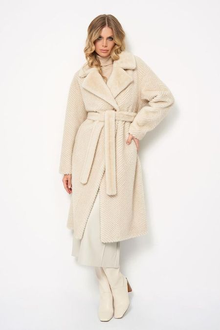 Шуба из искусственного меха с поясом ElectraStyle 13432₽