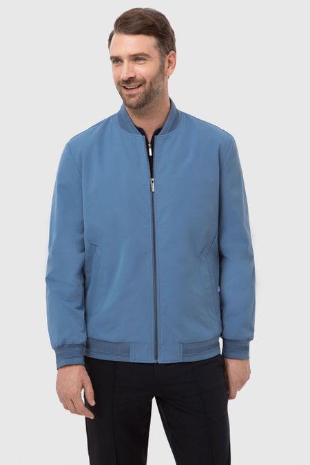 Голубой бомбер с водоотталкивающей обработкой 12990₽