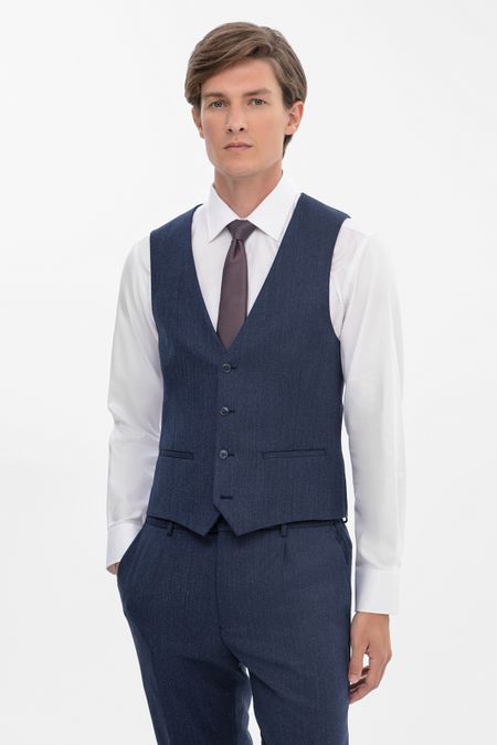 Жилет костюмный из шерсти 6990₽