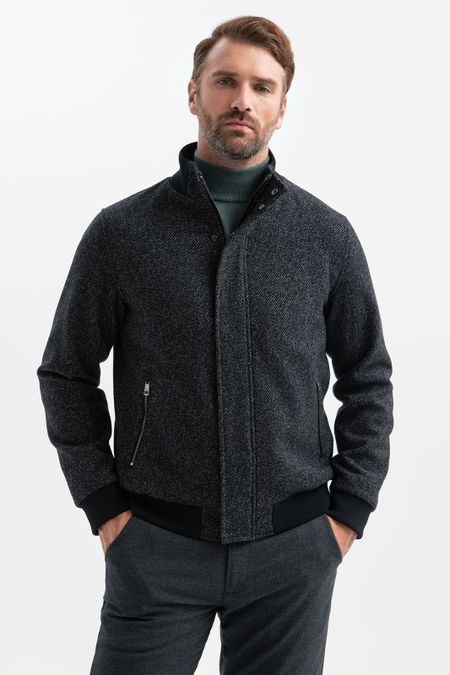 Бомбер из смесовой шерсти 0₽