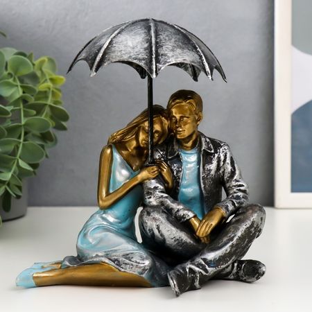 Фигурка полистоун «Влюблённые под зонтом», 17.5×14.5×10.5 см
