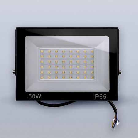 Прожектор Eleganz 1216 цвет арматуры Черный 2292₽